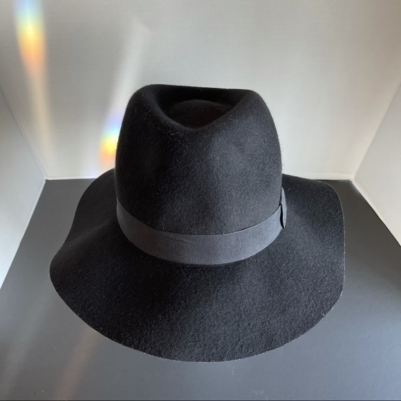 Woman’s Hat 100% Wool - Picture 8 of 15